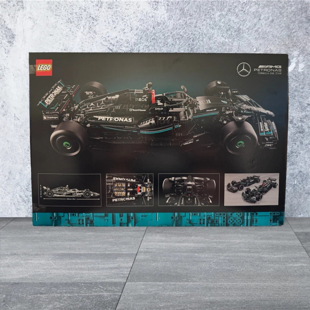 Коллекционная модель гоночного болида для взрослых LEGO Technic Mercedes-AMG F1 W14 E 1643 детали