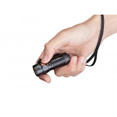 Компактний ліхтар Fenix E18R V2 1200 люмен з акумулятором і чохлом