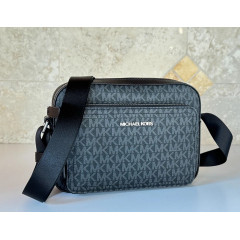 Сумка через плече Michael Kors Cooper East West чорна унісекс