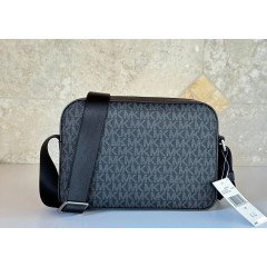 Сумка через плече Michael Kors Cooper East West чорна унісекс