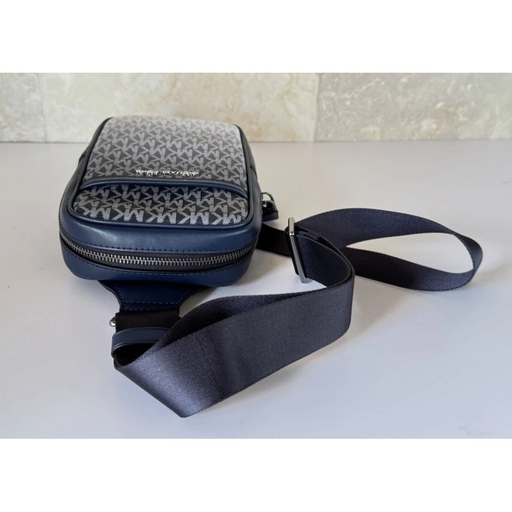 Сумка через плечо Michael Kors Cooper Medium Ombre Navy темно-синяя