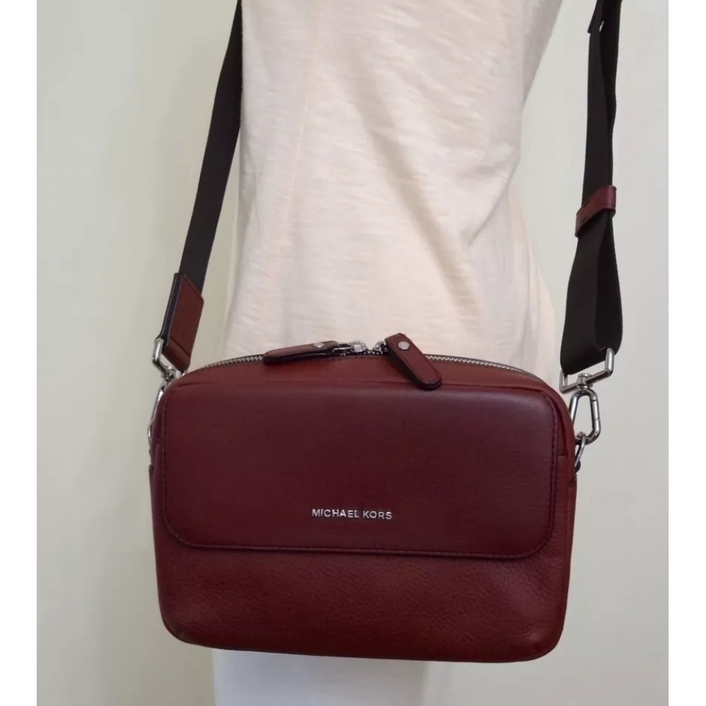 Сумка через плечо Michael Kors Hudson из зернистой кожи бордовая