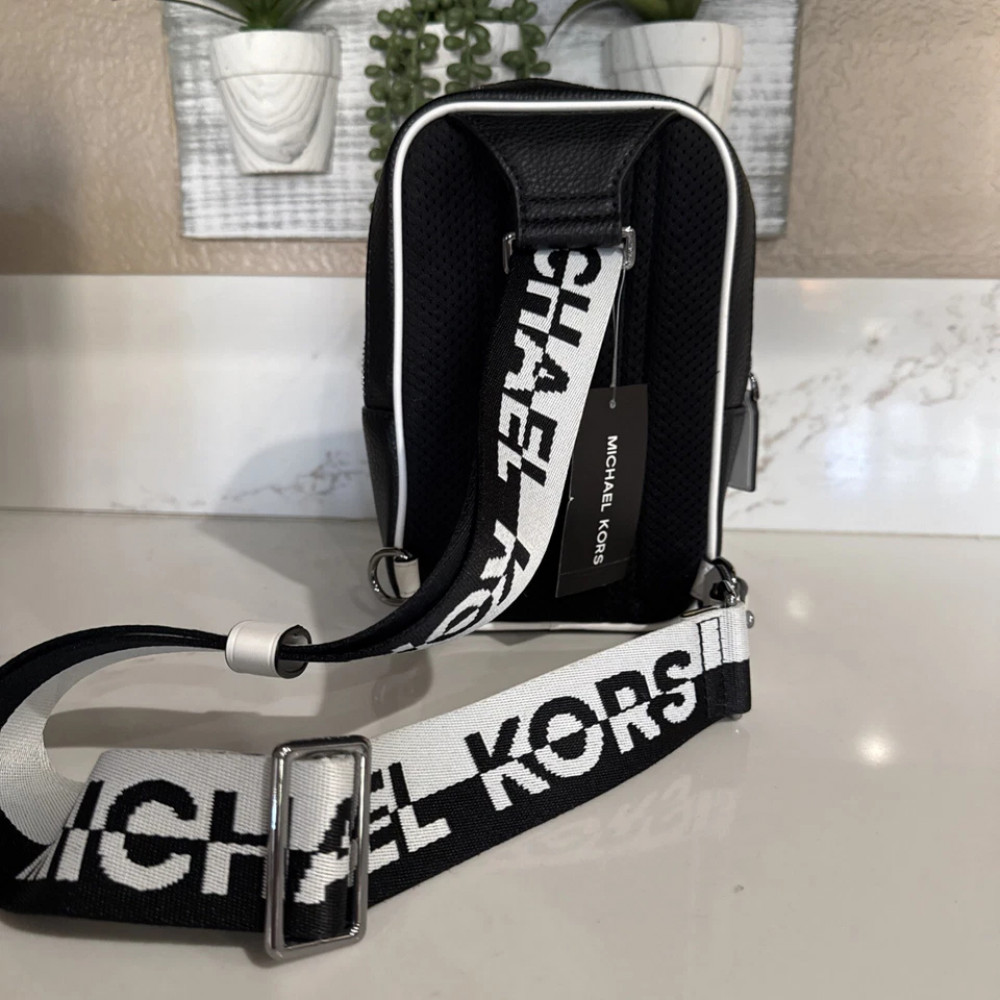 Мужская сумка через плечо Michael Kors Cooper Medium черно-белая