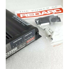 REDARC DC battery charger with two inputs 12V 25A